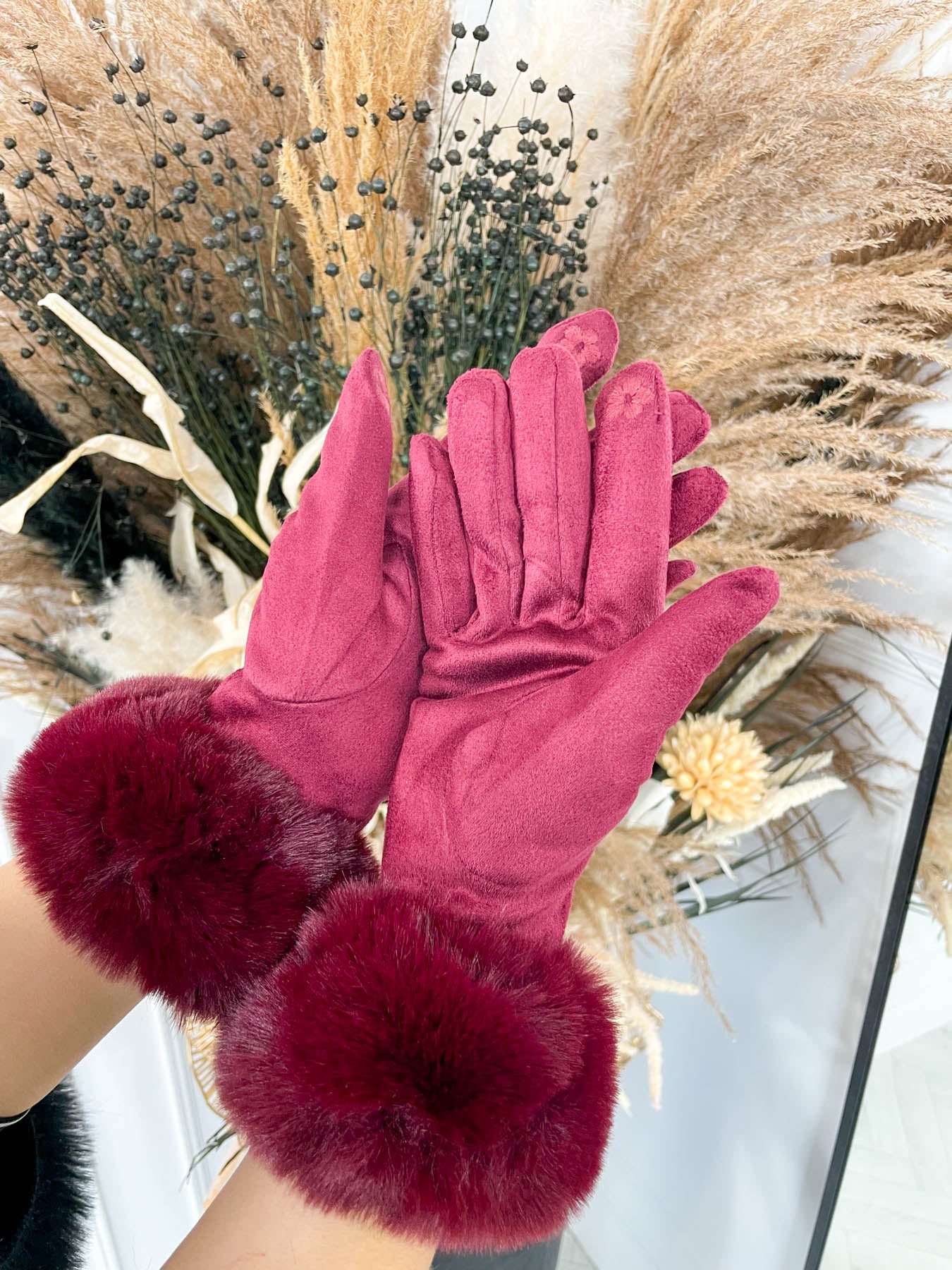 Ava Gloves -Deep Red - Image 2