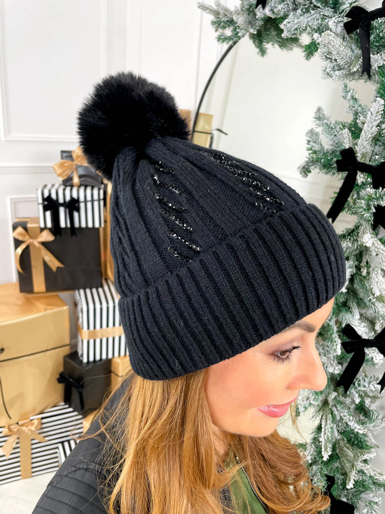 Brair Bobble Hat - Black - Image 3