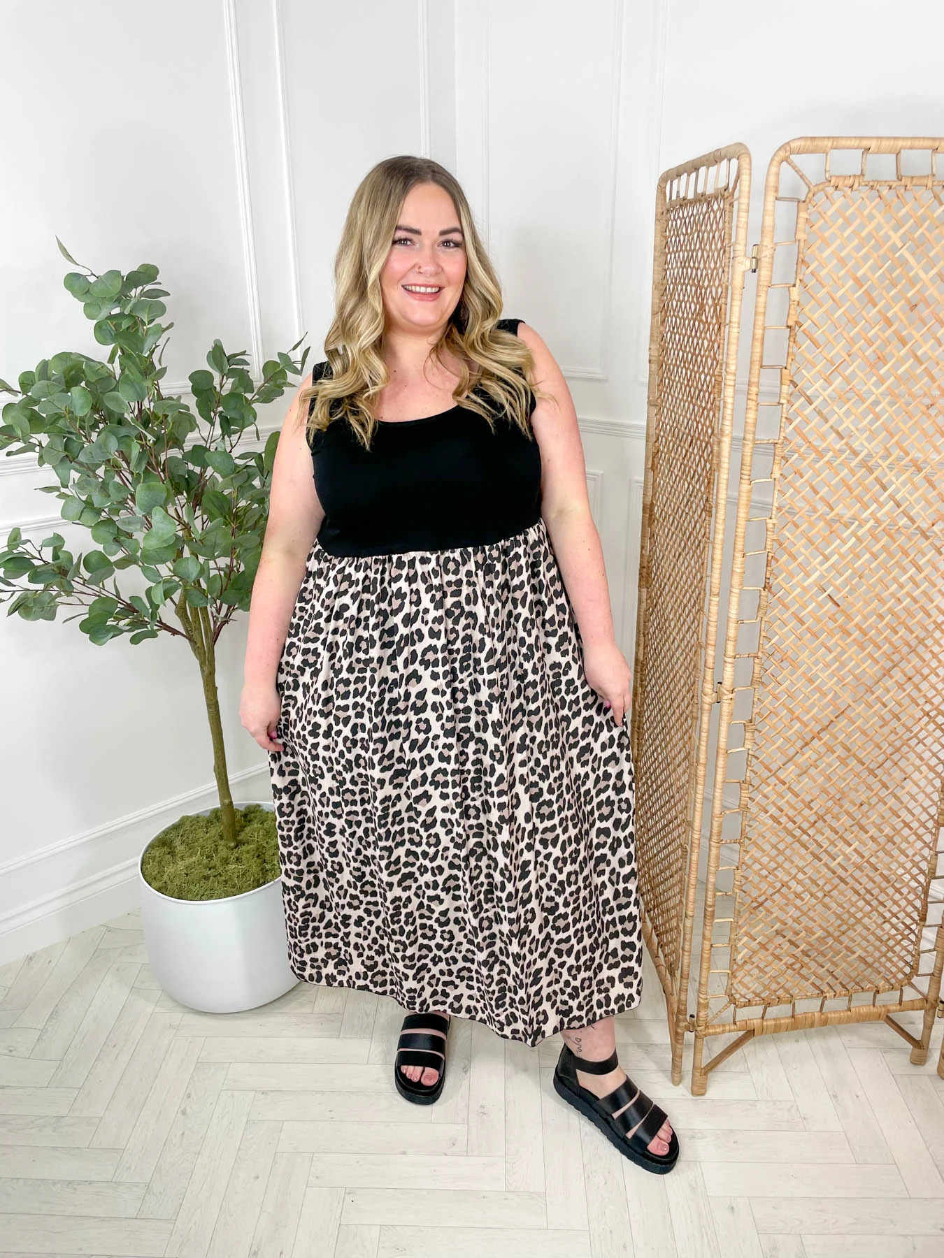 CURVE Leah Dress - Image 6