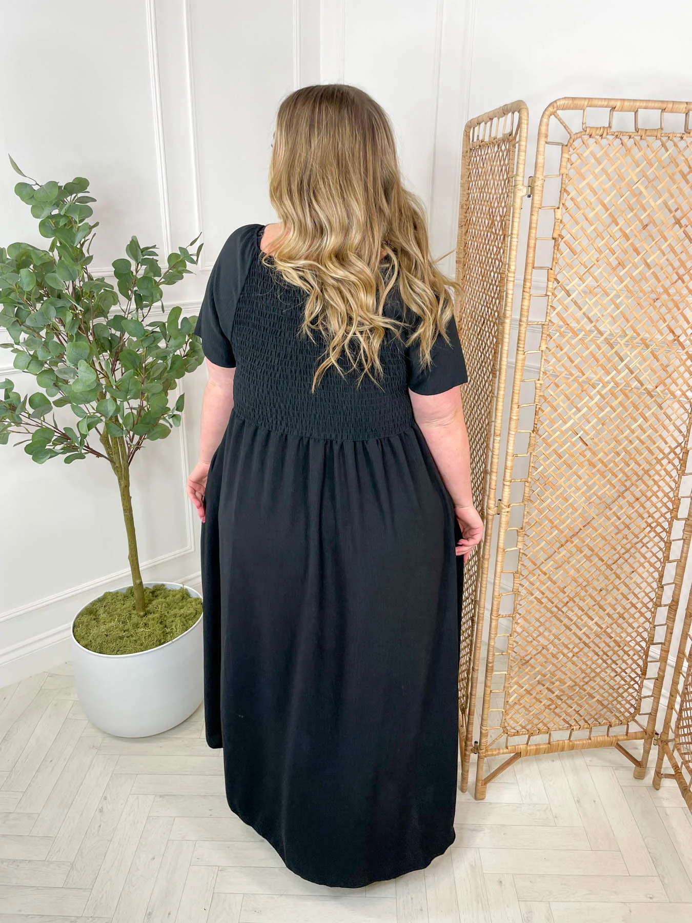 CURVE Sharla Dress - 2 Colours - Image 14