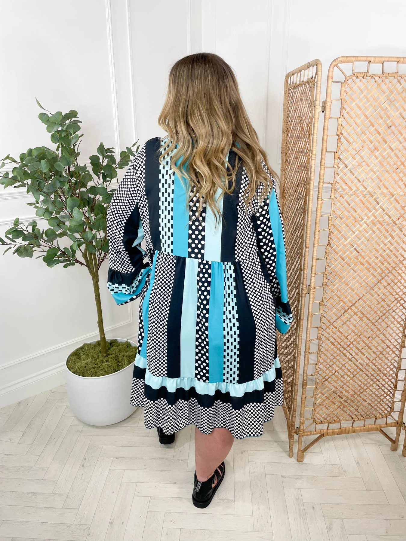 CURVE Tessa Dress - Image 6