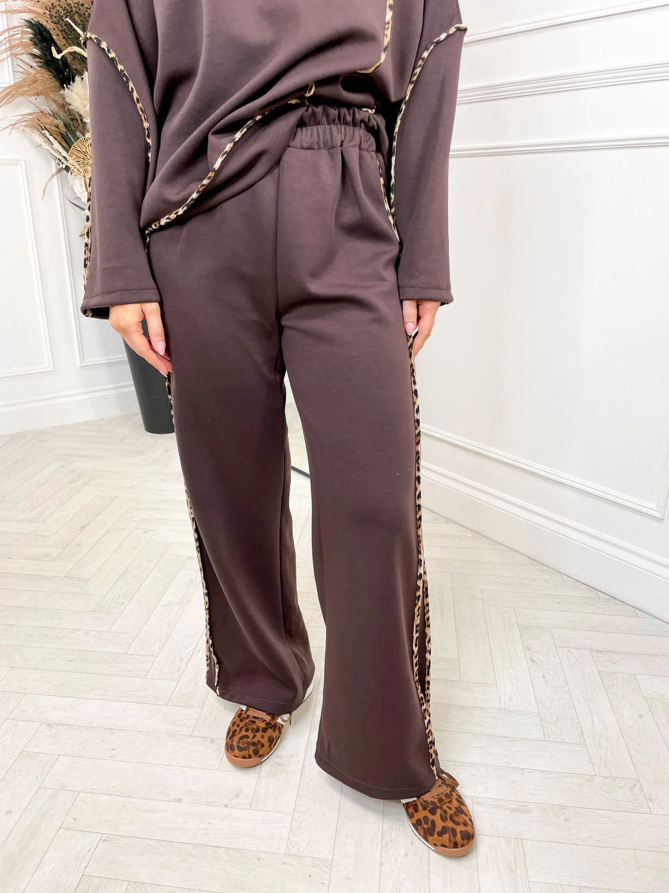 Eloise Two Piece Set - Image 9