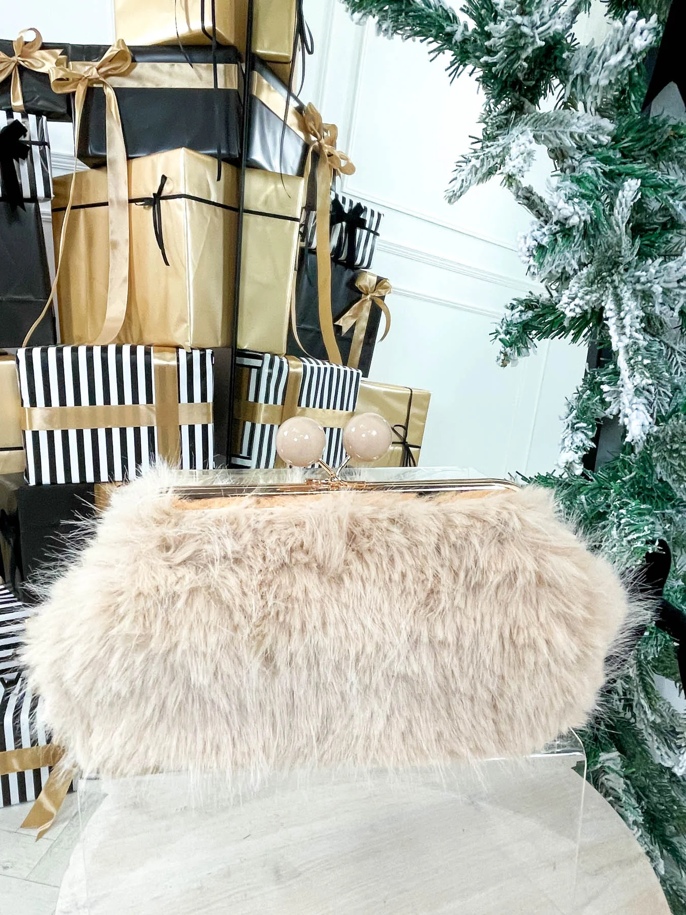 Fifi Clutch - 2 Colours - Image 3