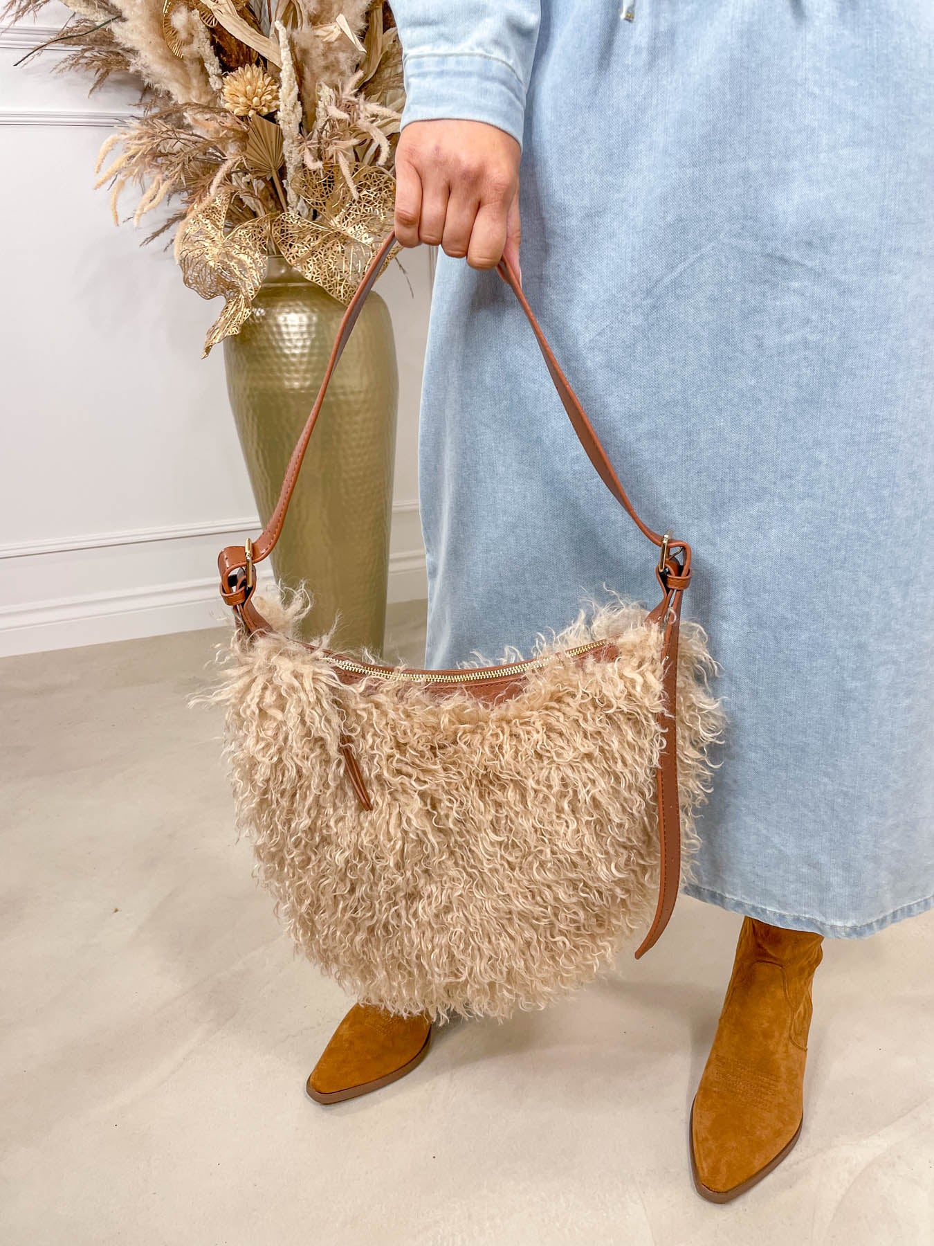 Harriet Fur Bag - Image 4