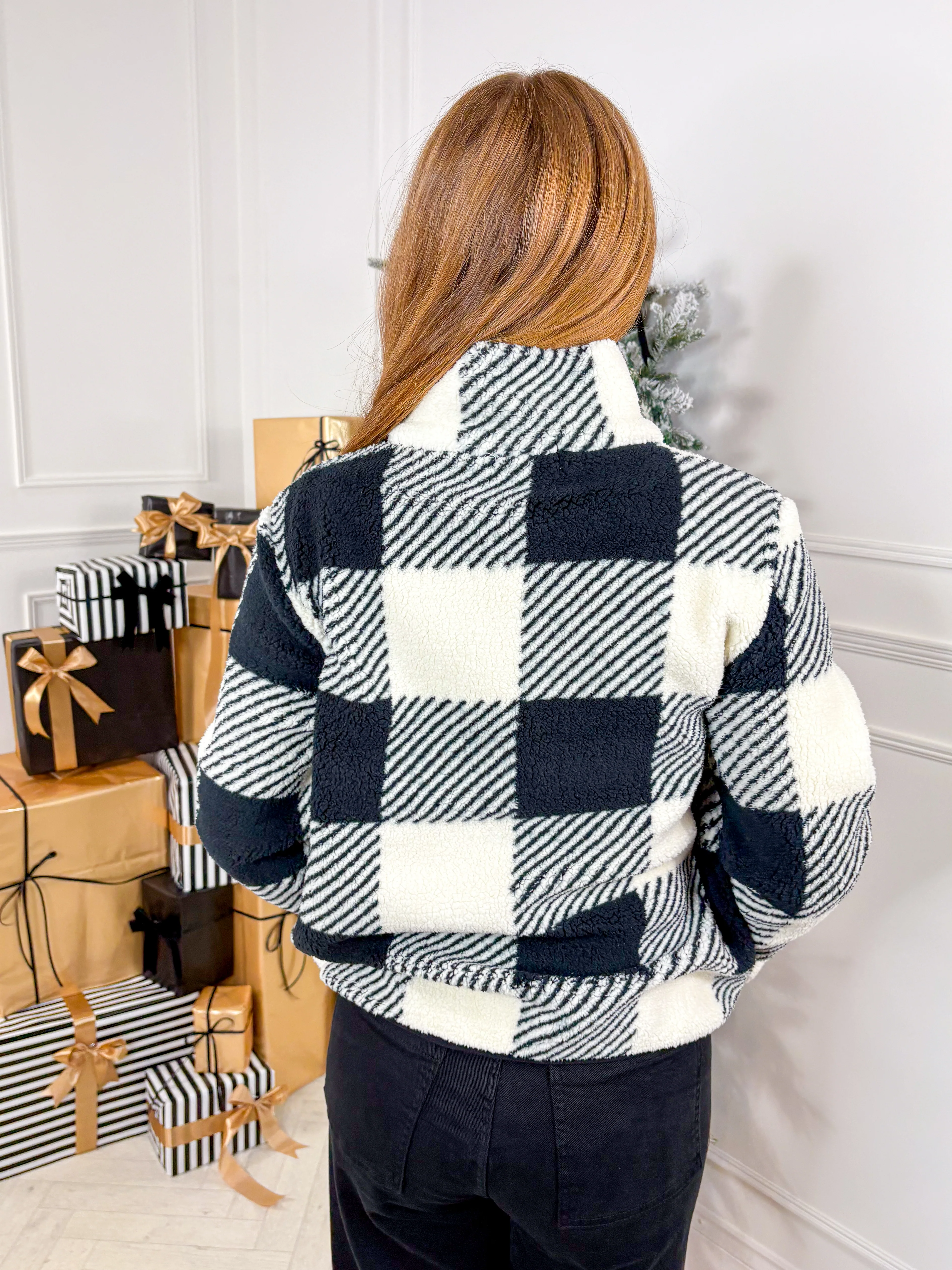 Hattie Checked Fleece - Black - Image 5