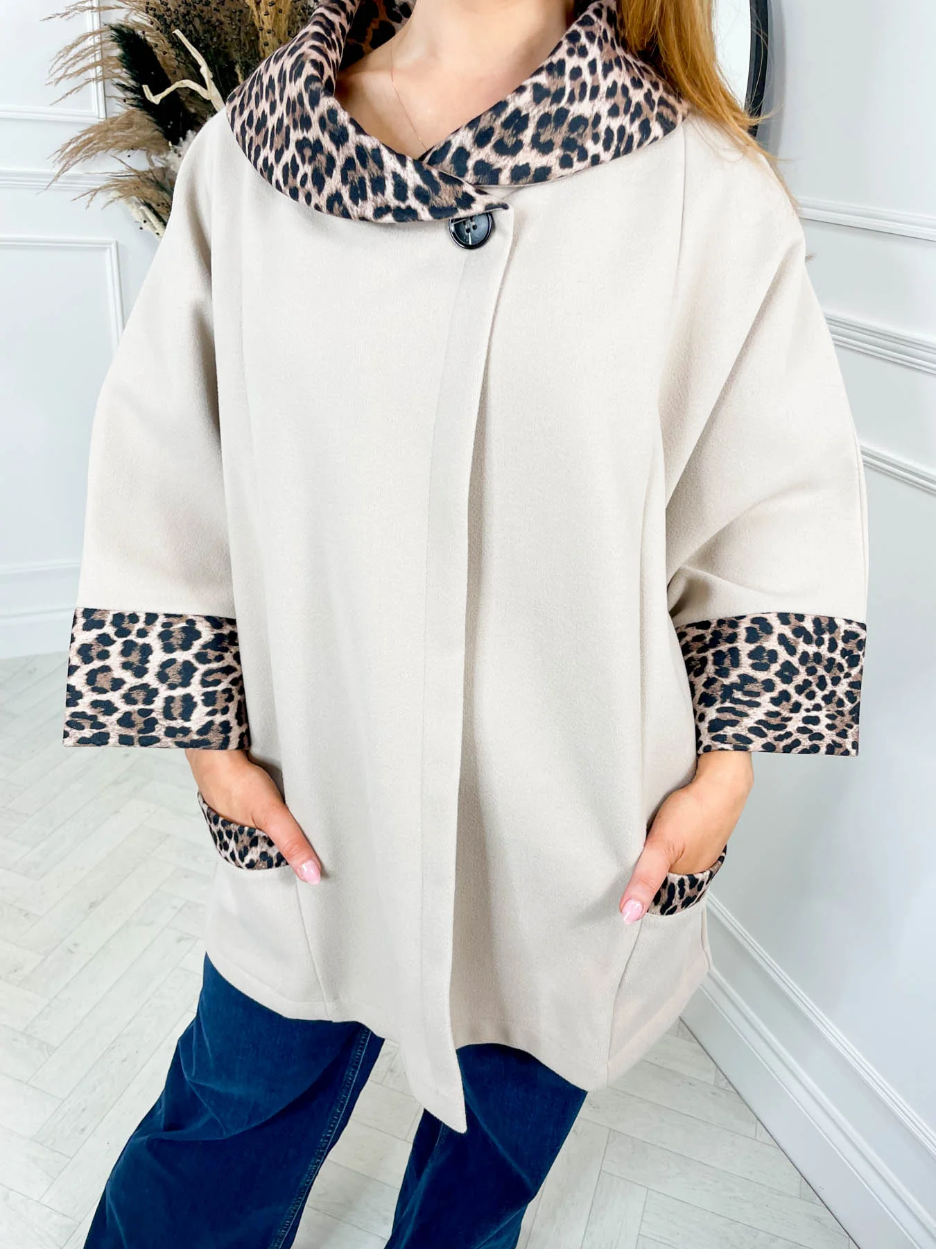 Leona Cape - Image 8