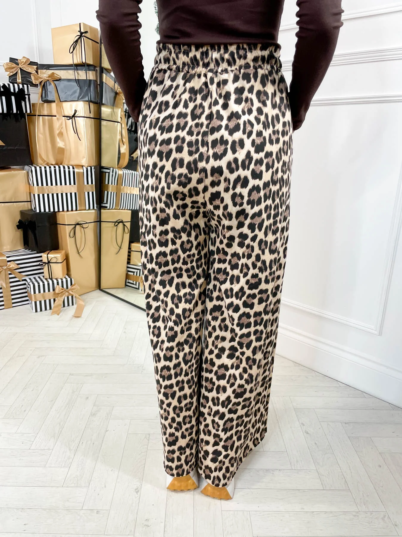 Mila Wide Leg Jogger - Image 5