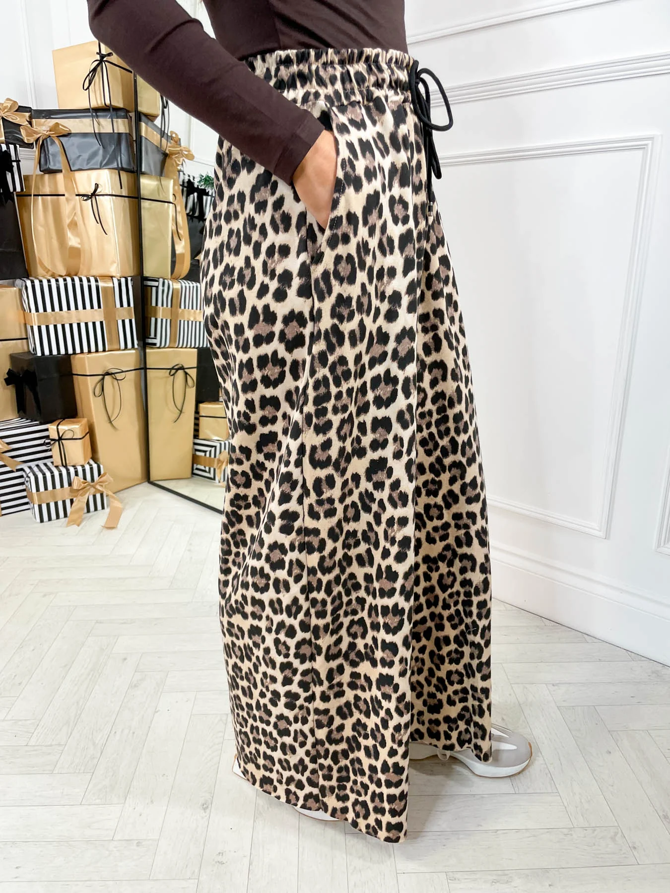 Mila Wide Leg Jogger - Image 6