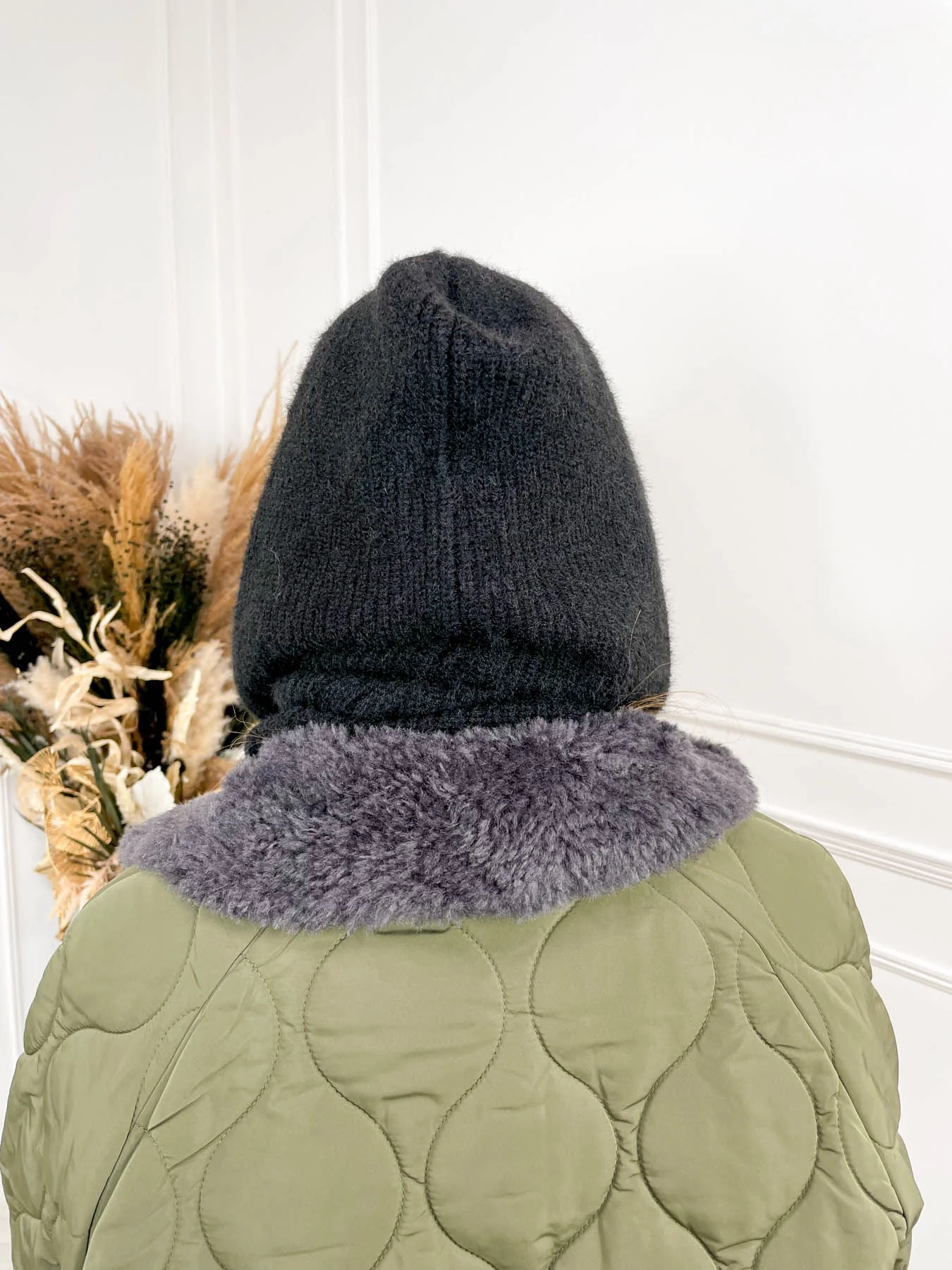 TLB Snood - Black - Image 4
