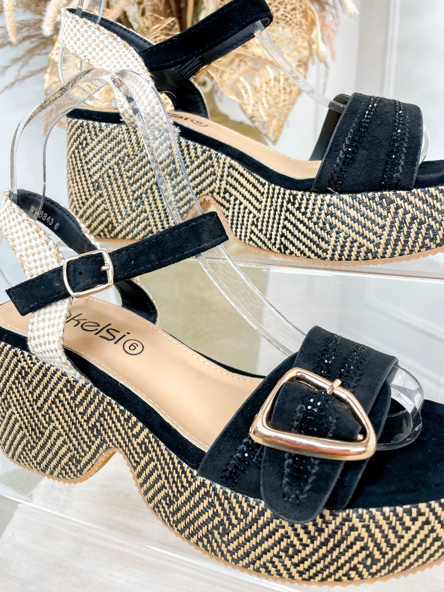 Willow Wedge - Black - Image 2