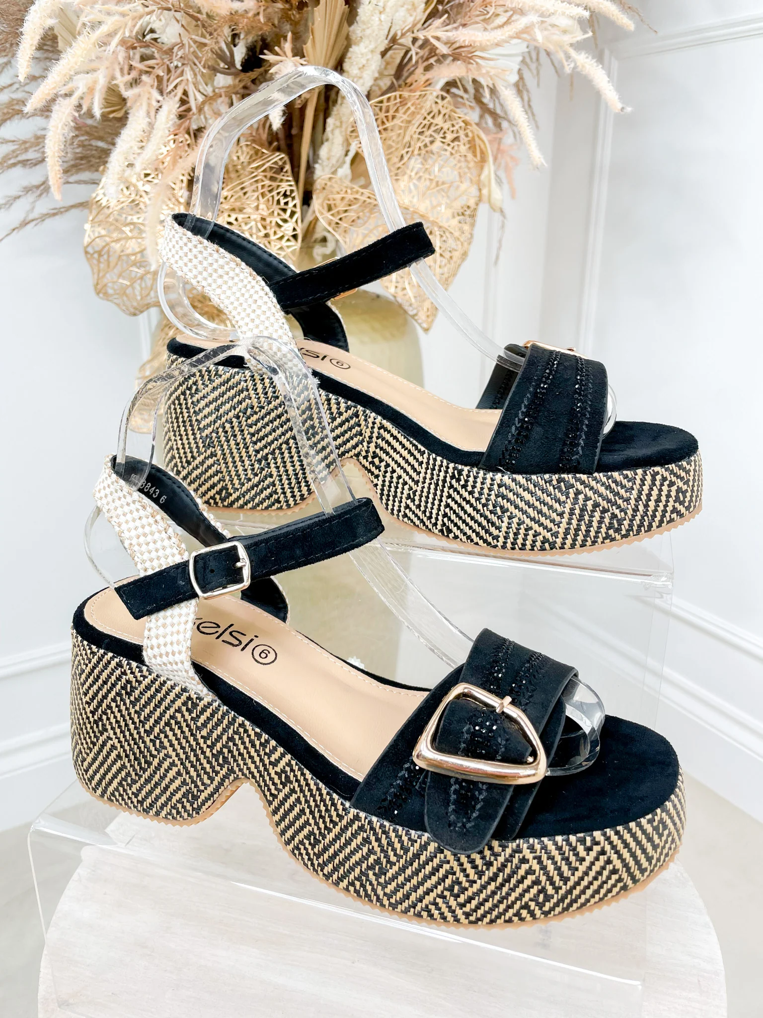 Willow Wedge - Black - Image 3